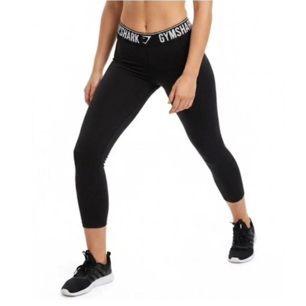 Gymshark Women's Black High Waisted Logo Waistband Capri Leggings Size S